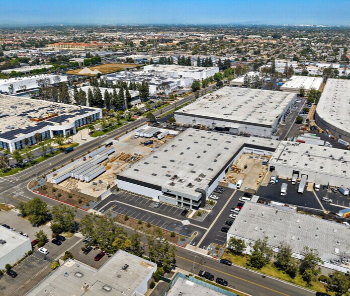 11552 Monarch St, Garden Grove, CA à louer - Photo du bâtiment - Image 2 de 10