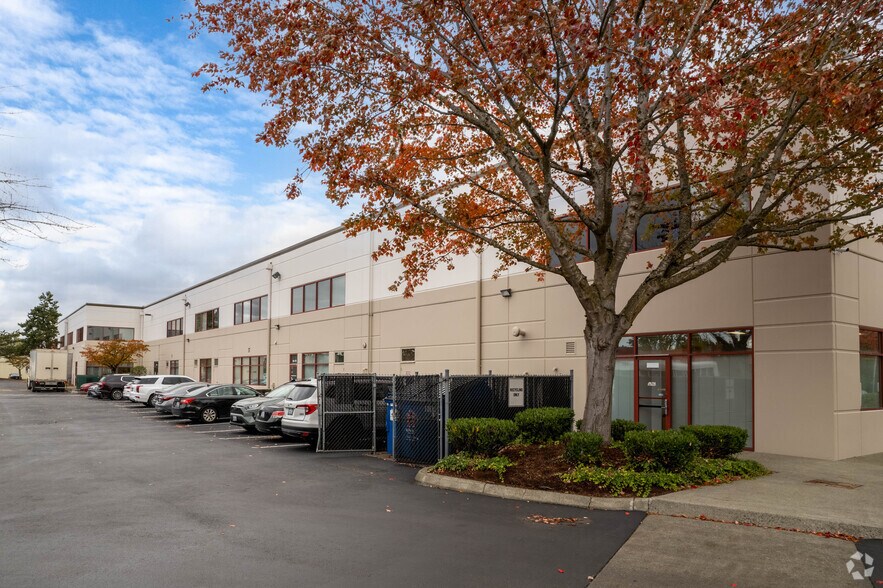 841 Central Ave N, Kent, WA for lease - Primary Photo - Image 1 of 14