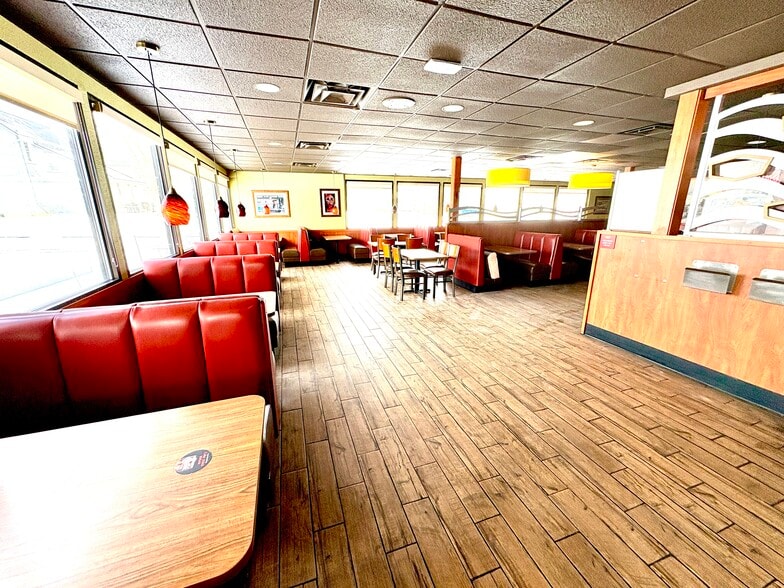 315 W Market St, Tiffin, OH for lease - Building Photo - Image 2 of 29