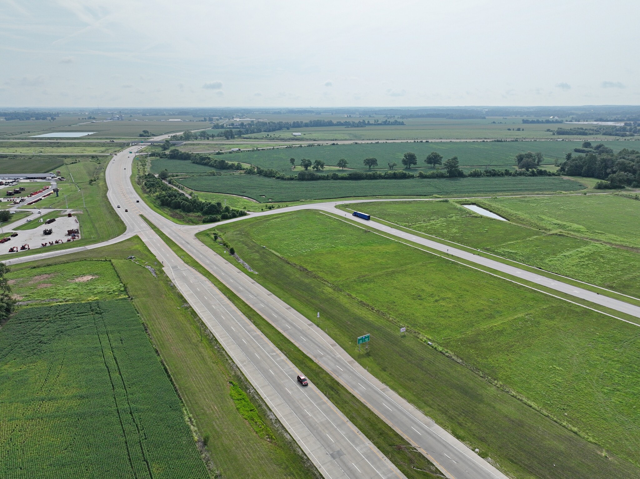 Gateway Crossing, Washington, IN for sale Primary Photo- Image 1 of 11