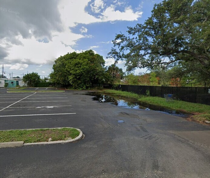 44th W Ave, Bradenton, FL à vendre - Photo du bâtiment - Image 3 de 5