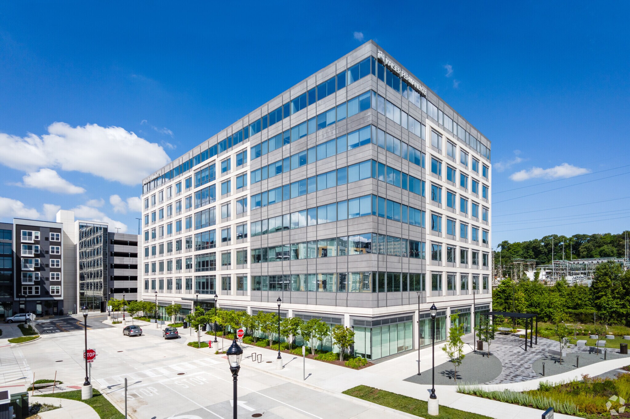 4000 Garden City Dr, Hyattsville, MD for lease Building Photo- Image 1 of 8