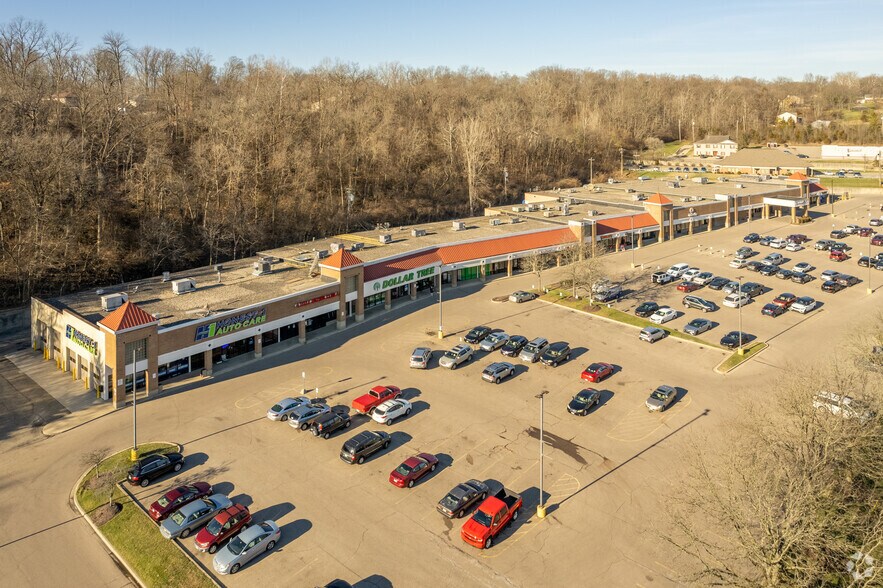 10645-10689 Loveland-Madeira Rd, Loveland, OH à louer - Photo du bâtiment - Image 1 de 4