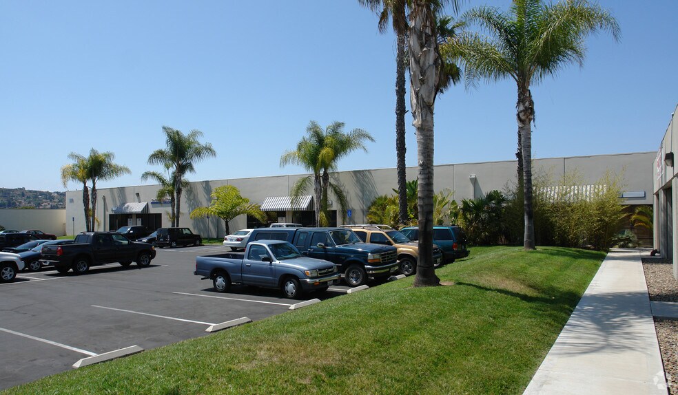 550 Fesler St, El Cajon, CA à louer - Photo du bâtiment - Image 3 de 4