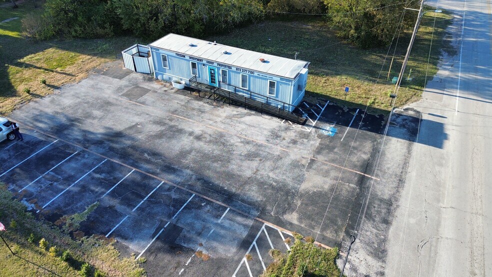 101 N Dallas Ave, Wilmer, TX à vendre - Photo du bâtiment - Image 2 de 2