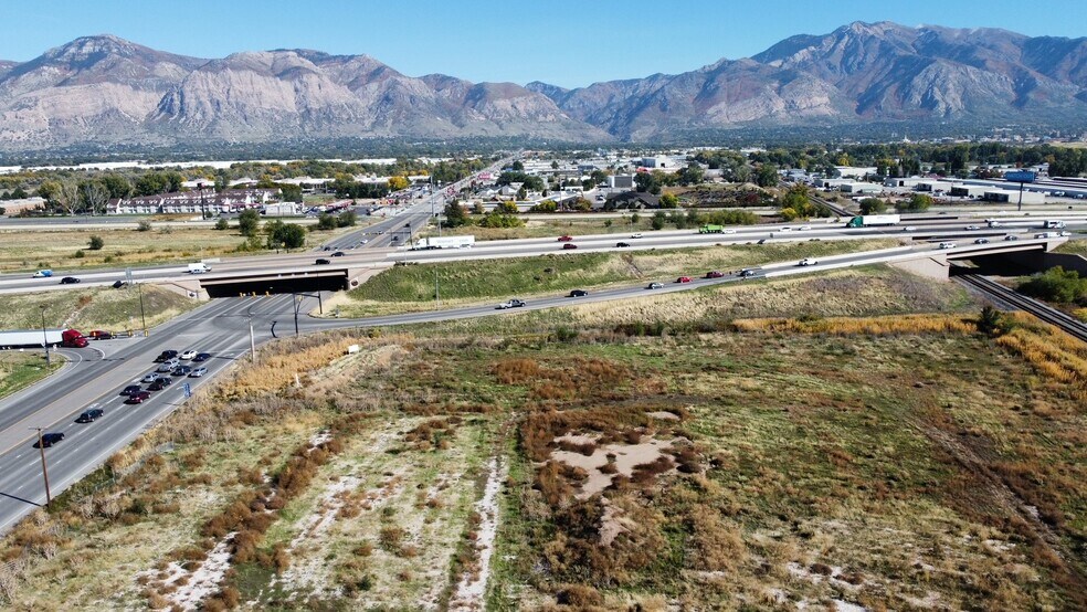 1699 W 12th St, Marriott-Slaterville City, UT à louer - Aérien - Image 2 de 4