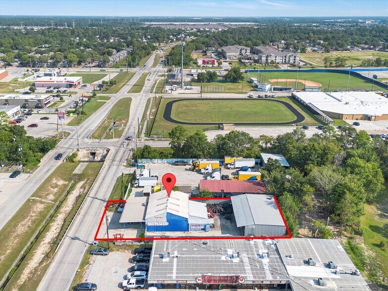 8518 C E King Pky, Houston, TX à vendre - Photo du bâtiment - Image 2 de 9