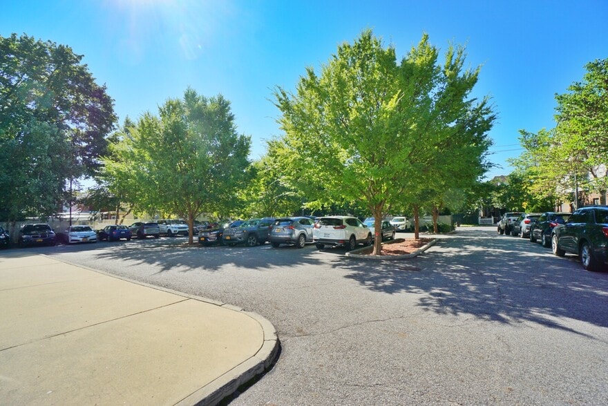 2052 Richmond Rd, Staten Island, NY for lease - Building Photo - Image 3 of 3