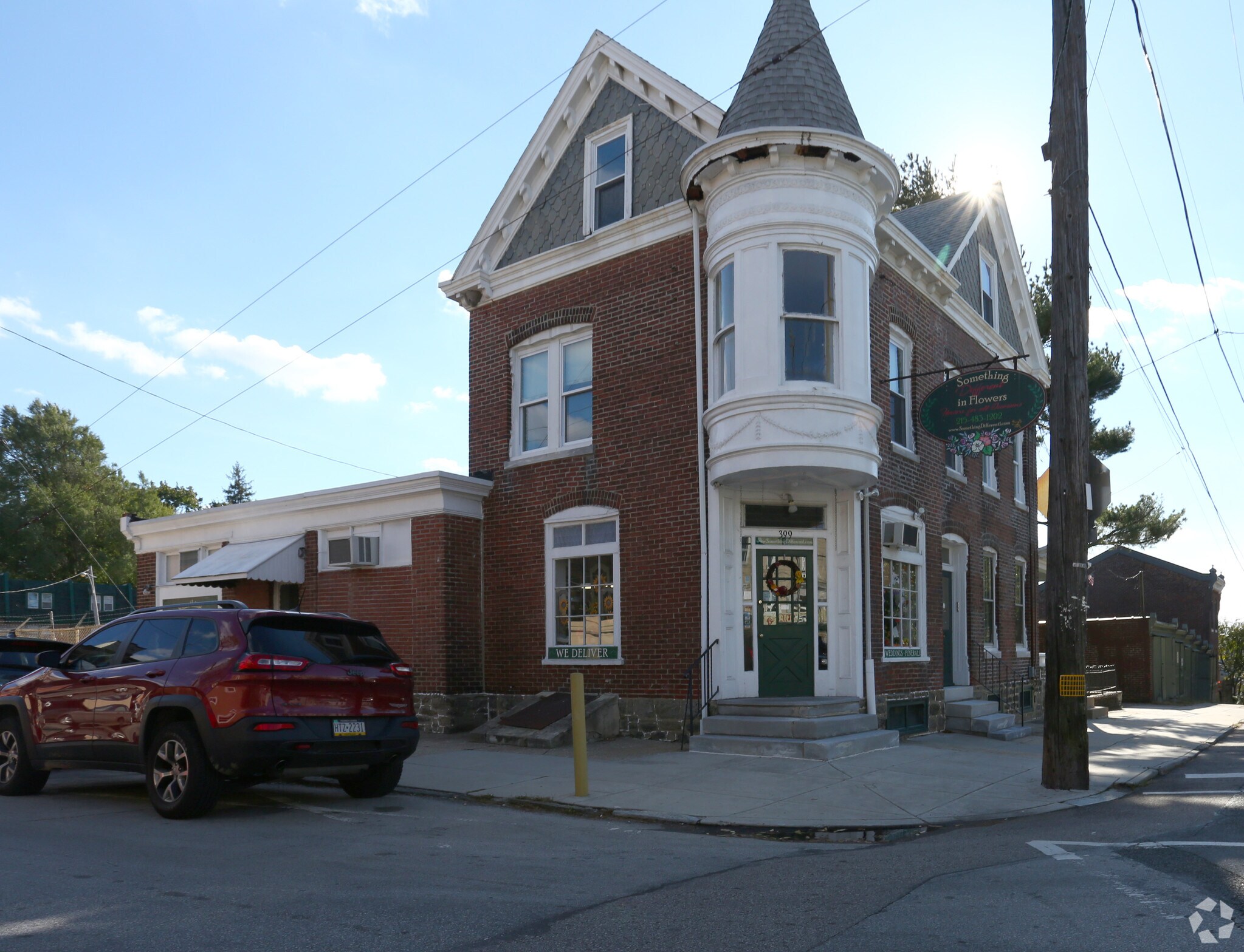 399 Leverington Ave, Philadelphia, PA for lease Primary Photo- Image 1 of 13