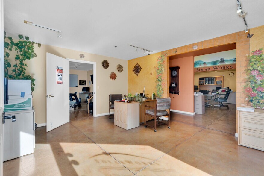 400 Morris St, Sebastopol, CA à vendre - Photo du bâtiment - Image 2 de 21