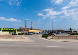 305 McPhillips St, Winnipeg, MB for lease Building Photo- Image 2 of 6