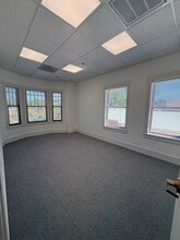 853 Lincoln Way, Auburn, CA for lease Interior Photo- Image 1 of 15