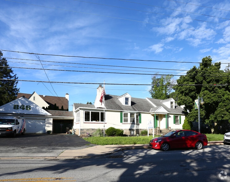 846 Township Line Rd, Elkins Park, PA à vendre - Photo du bâtiment - Image 2 de 9