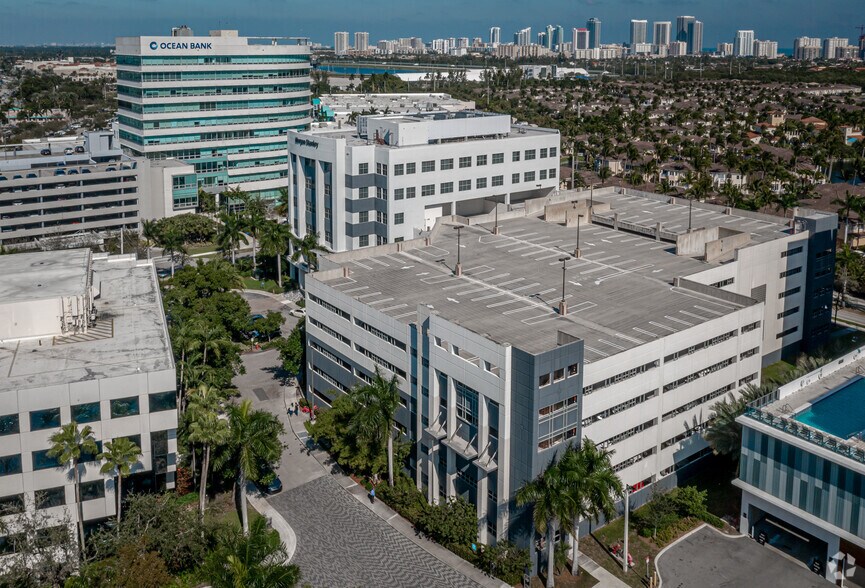 20801-20807 Biscayne Blvd, Aventura, FL à louer - Aérien - Image 3 de 34
