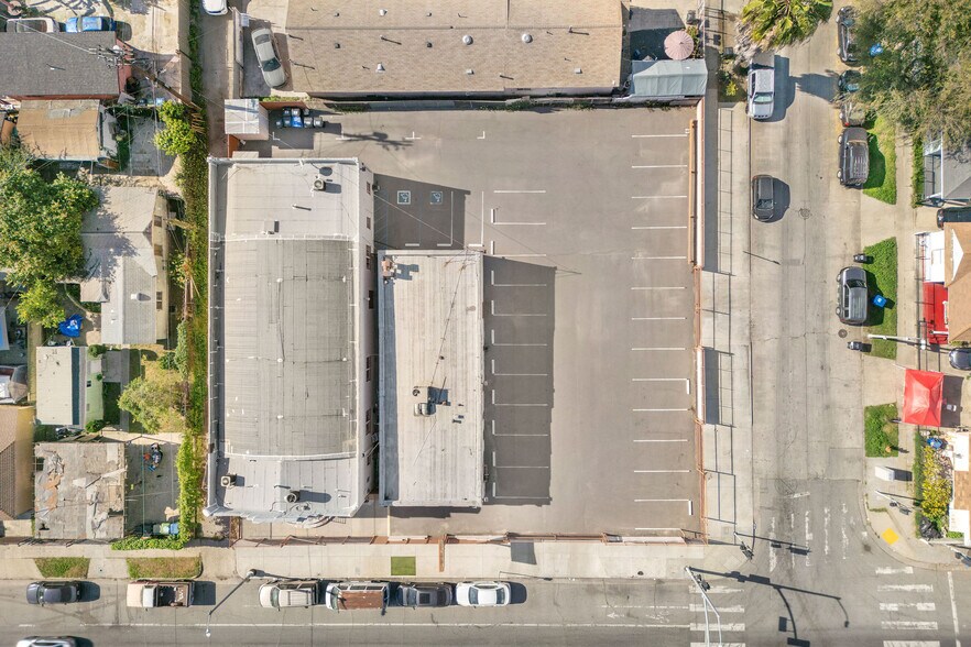 8461 S San Pedro St, Los Angeles, CA à vendre - Photo du bâtiment - Image 2 de 28