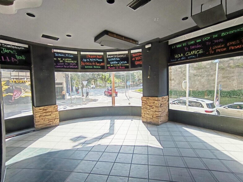 Retail in Pontevedra for sale - Building Photo - Image 2 of 47