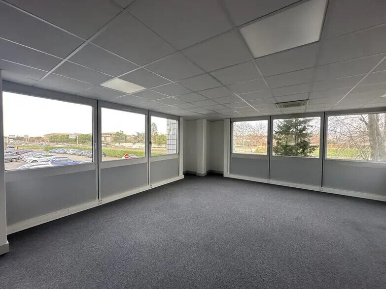 5 Avenue Albert Durand, Blagnac for lease - Interior Photo - Image 2 of 11