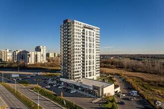 3850-3900 Boul Saint-Elzéar O, Laval, QC - Aérien  Vue de la carte