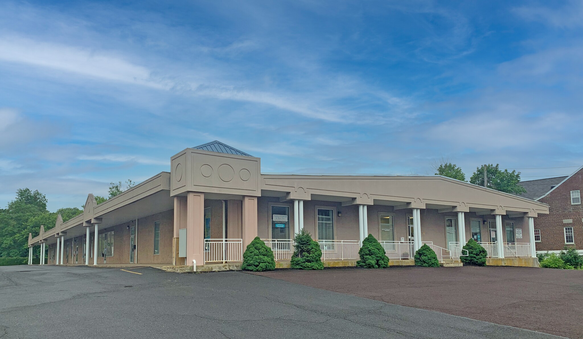 25 N Main St, Coopersburg, PA for lease Primary Photo- Image 1 of 12