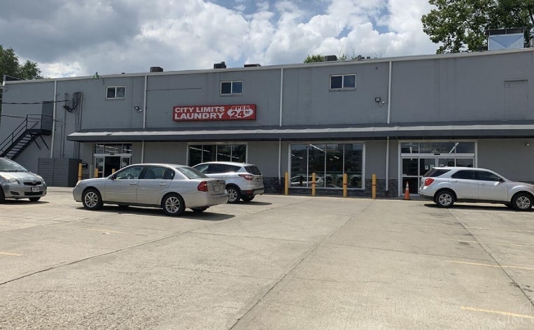 2612 Gilbert Ave, Cincinnati, OH for sale - Building Photo - Image 2 of 5