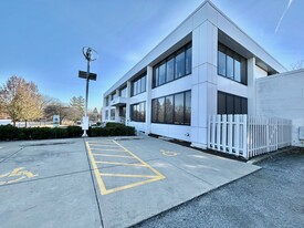 3500 Western Ave, Highland Park IL - Entrepôt