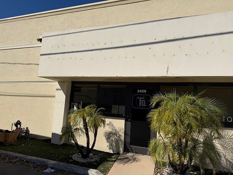 3458 SW 15th St, Deerfield Beach, FL à vendre - Photo du bâtiment - Image 2 de 5