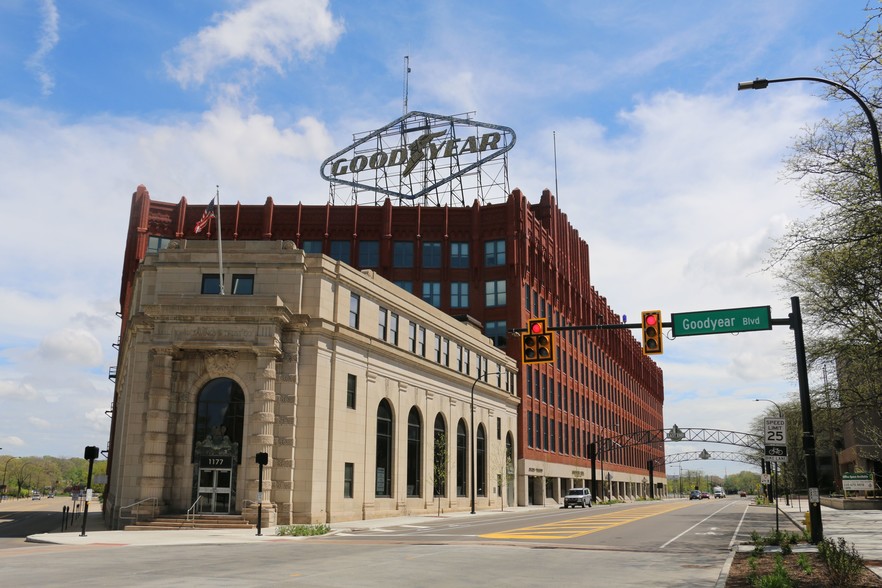 1201 E Market St, Akron, OH for sale - Building Photo - Image 1 of 1