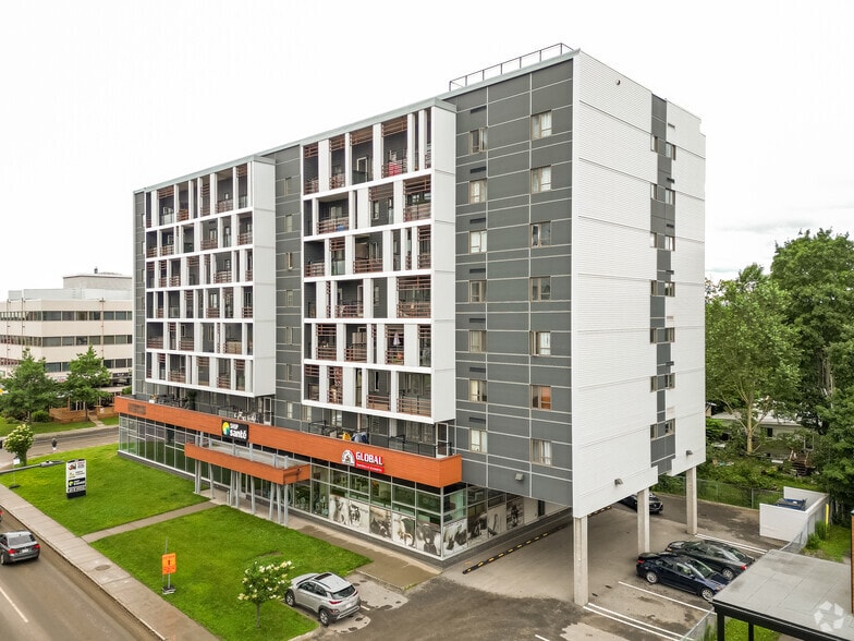 2828 Ch des Quatre-Bourgeois, Québec, QC à louer - Photo du bâtiment - Image 2 de 3