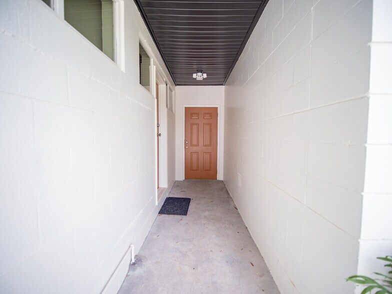 110-112 Irvin Ave SW, Live Oak, FL à vendre - Photo du bâtiment - Image 2 de 32