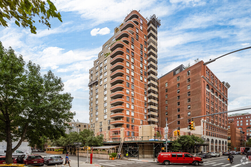 140 Charles St, New York, NY à vendre - Photo principale - Image 1 de 1