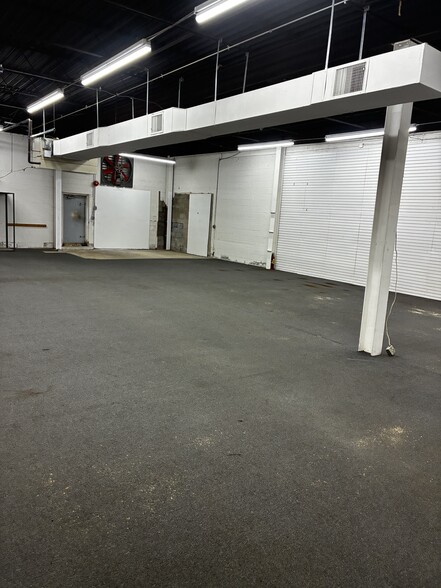 8601 Torresdale Ave, Philadelphia, PA for lease - Building Photo - Image 3 of 15