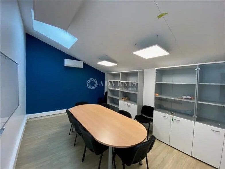 Bureau dans Champigny-sur-Marne à vendre - Photo intérieure - Image 2 de 5