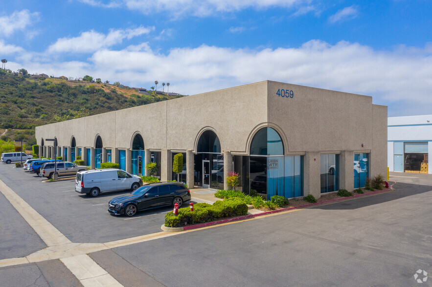 4059 Oceanside Blvd, Oceanside, CA for lease - Building Photo - Image 1 of 5