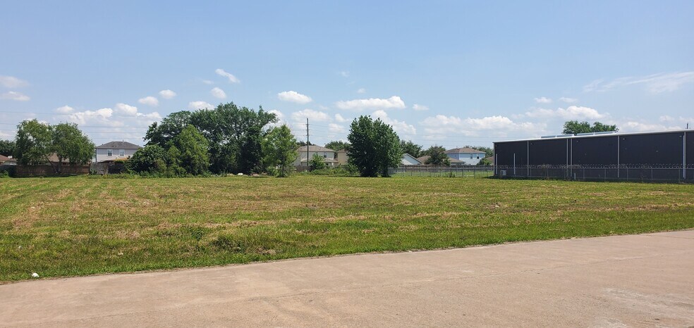 18702 N Rankin Cir, Houston, TX à louer - Photo du bâtiment - Image 2 de 7