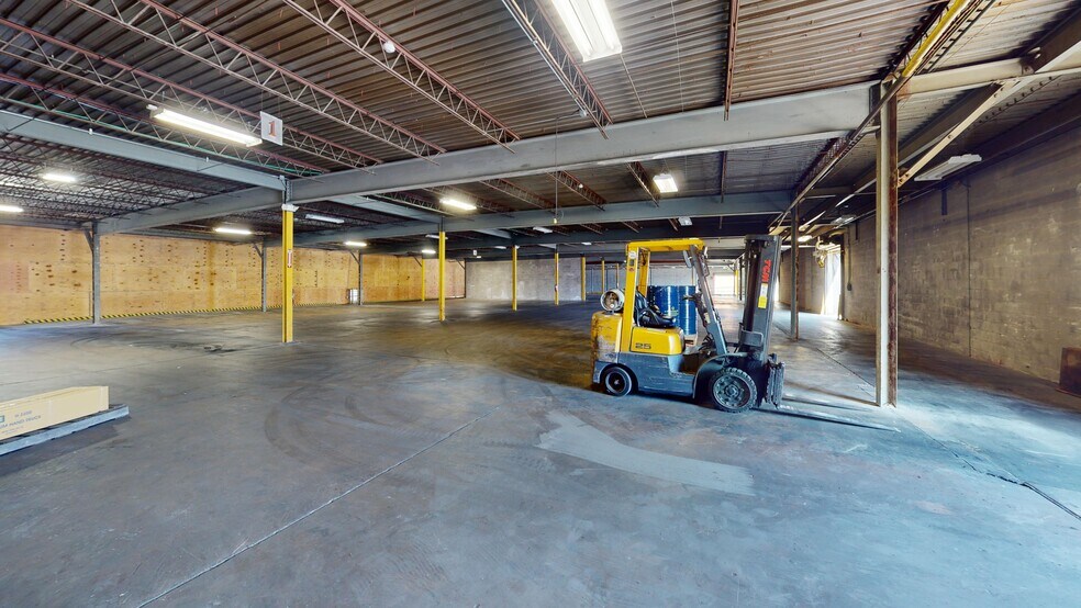 1570 N Olden Ave, Ewing, NJ à vendre - Photo du bâtiment - Image 3 de 18