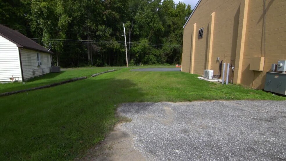 1232 S Philadelphia Blvd, Aberdeen, MD à louer - Vidéo sur l’inscription commerciale - Image 3 de 30