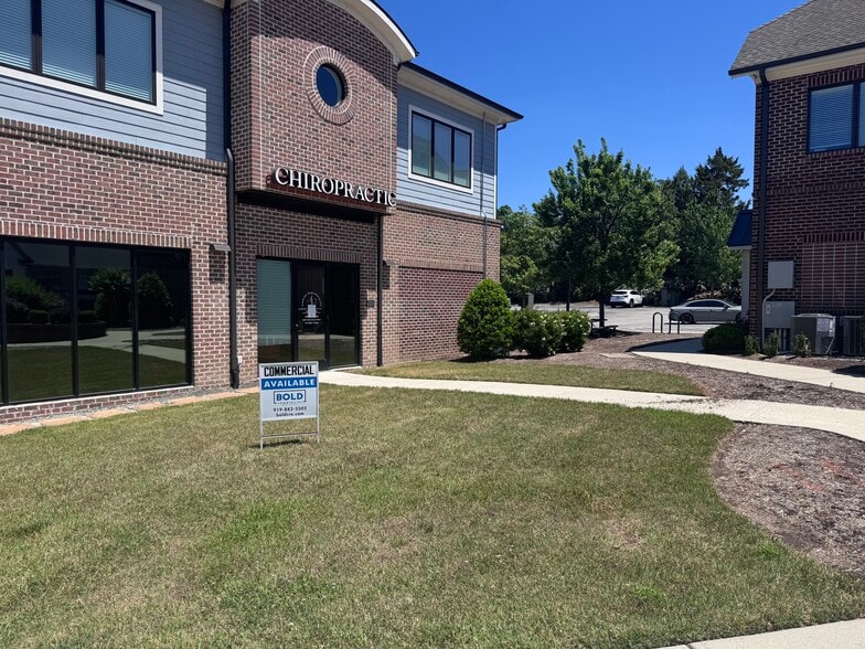 40100-40150 Moring, Chapel Hill, NC for lease - Building Photo - Image 2 of 11