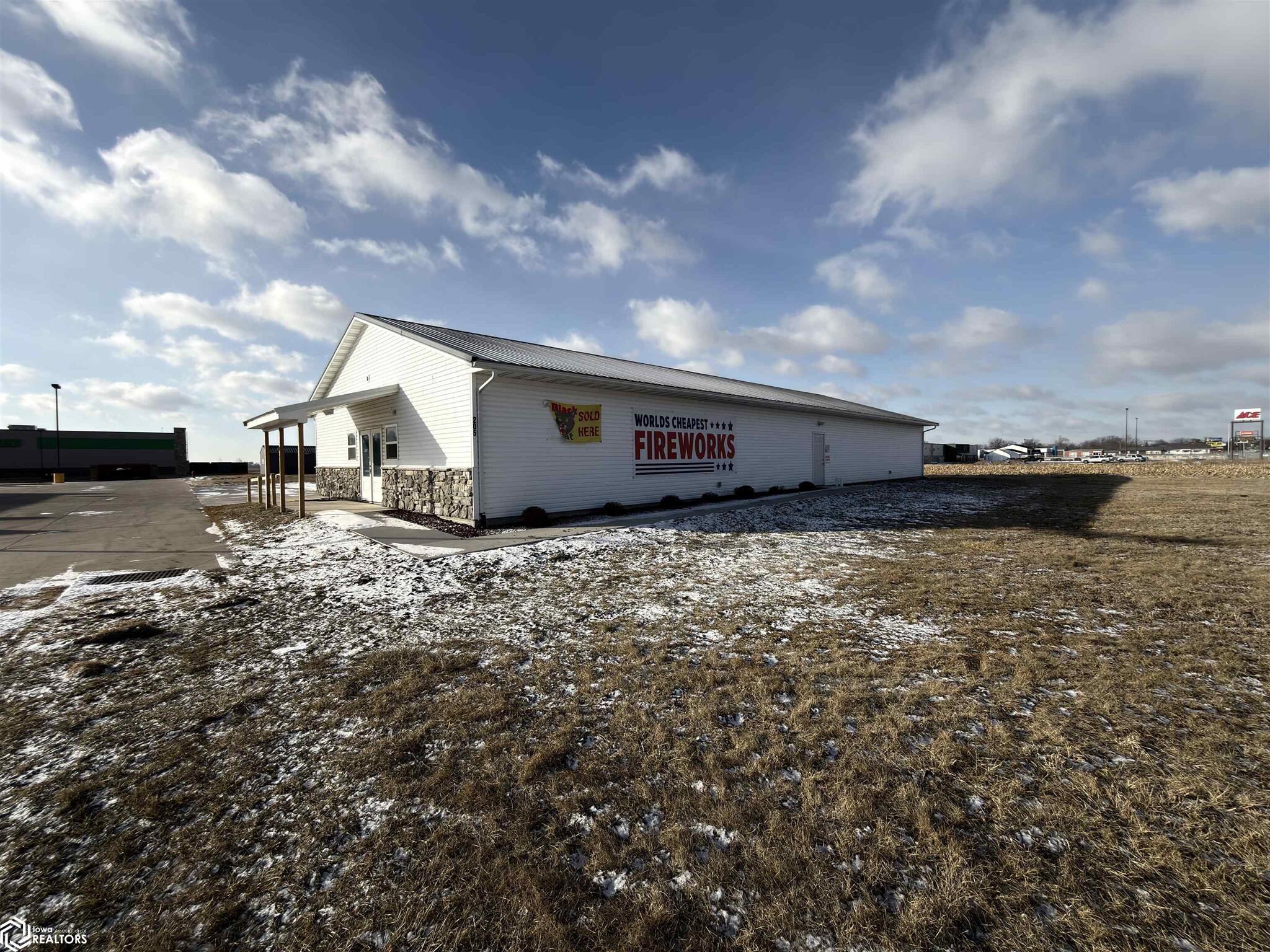 205 Wiley ave, Washington, IA for sale Building Photo- Image 1 of 37