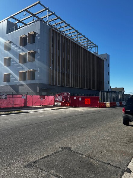 50 Laurel Ave, Hempstead, NY à vendre - Photo de construction - Image 2 de 3