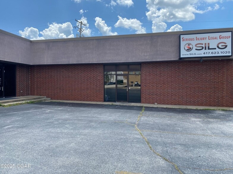 702 S Pearl Ave, Joplin, MO for lease - Primary Photo - Image 1 of 3