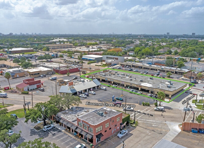 5200 Bissonnet St, Bellaire, TX for lease - Primary Photo - Image 1 of 6