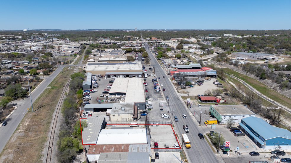 4803 West Ave, San Antonio, TX à louer - Photo du bâtiment - Image 3 de 54