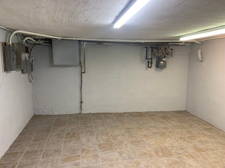 2718-2720 Washington Blvd, Arlington, VA à louer - Photo du bâtiment - Image 3 de 13