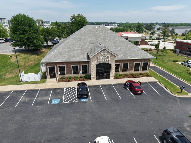 3320 Springhill Dr, North Little Rock, AR for sale - Building Photo - Image 1 of 8