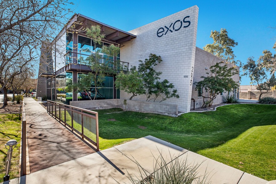 2625 E Rose Garden Ln, Phoenix, AZ à vendre - Photo du bâtiment - Image 1 de 6