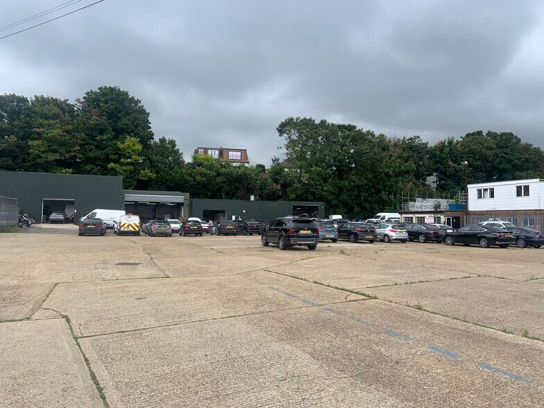 Selsdon Rd, South Croydon à louer - Photo du bâtiment - Image 2 de 3