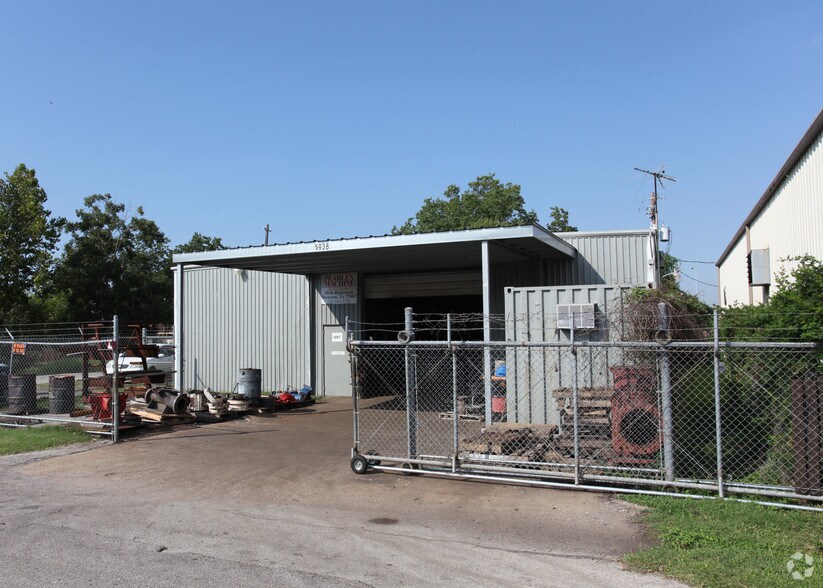 5938 Heffernan St, Houston, TX à vendre - Photo du bâtiment - Image 2 de 31