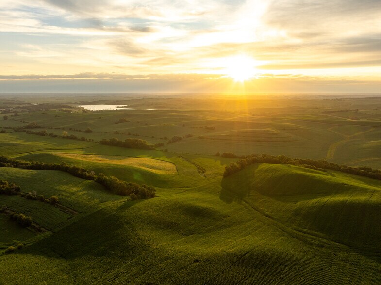 2027 Nebraska 35, Hubbard, NE à vendre - Photo du bâtiment - Image 3 de 15