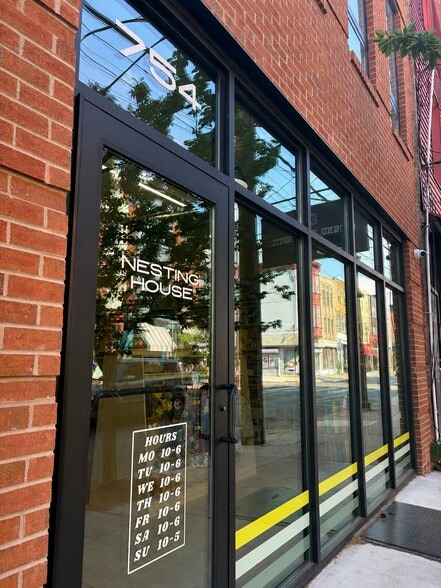754-756 S 4th St, Philadelphia, PA for sale - Building Photo - Image 3 of 8