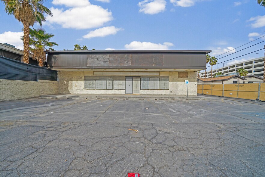 200 W Boston Ave, Las Vegas, NV à louer - Photo du bâtiment - Image 1 de 5